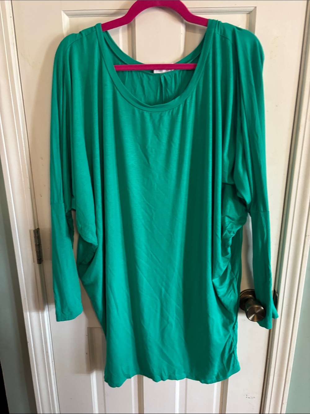 Relaxed Scoop Neck Tunic in Teal Green
